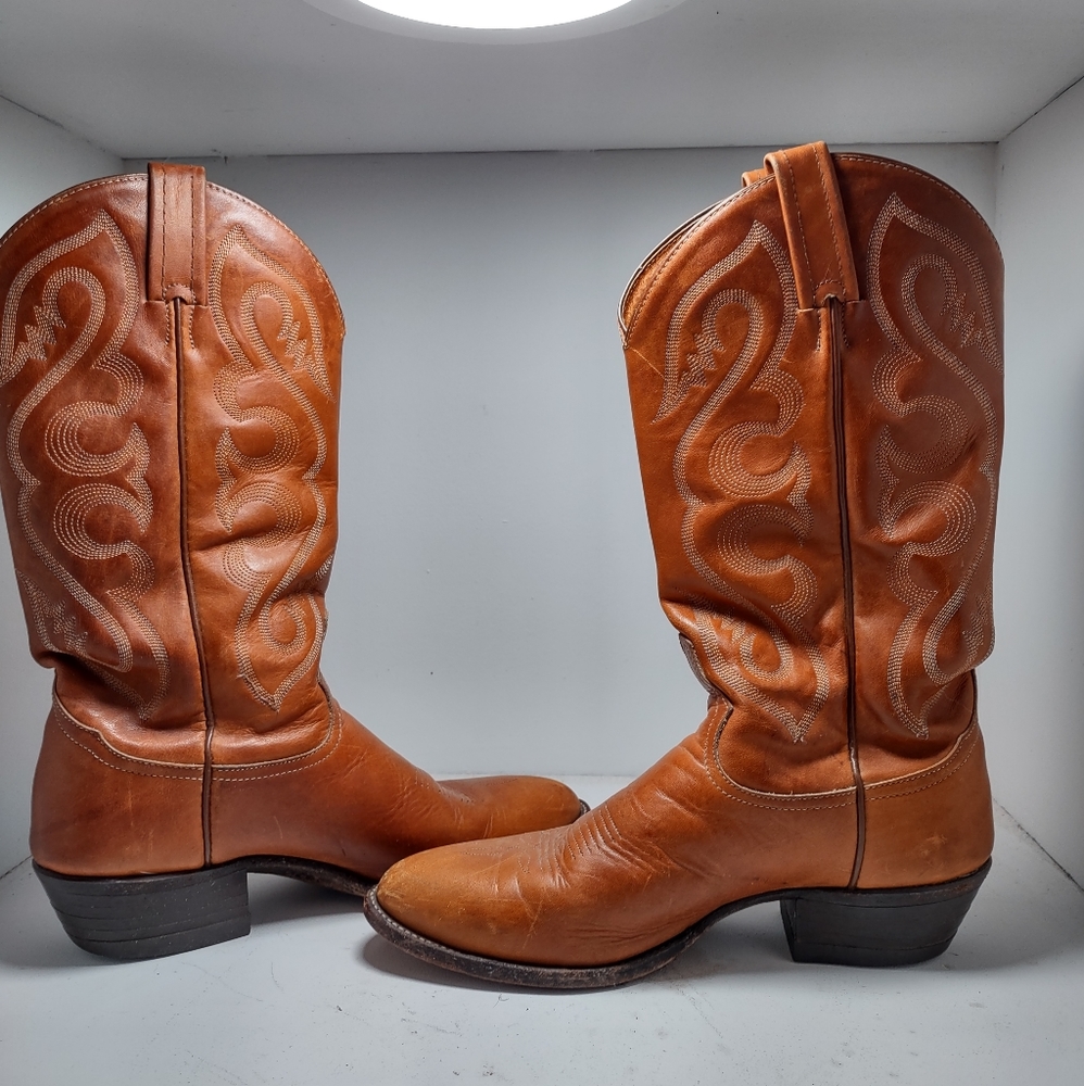 TONY LAMA BOOTS